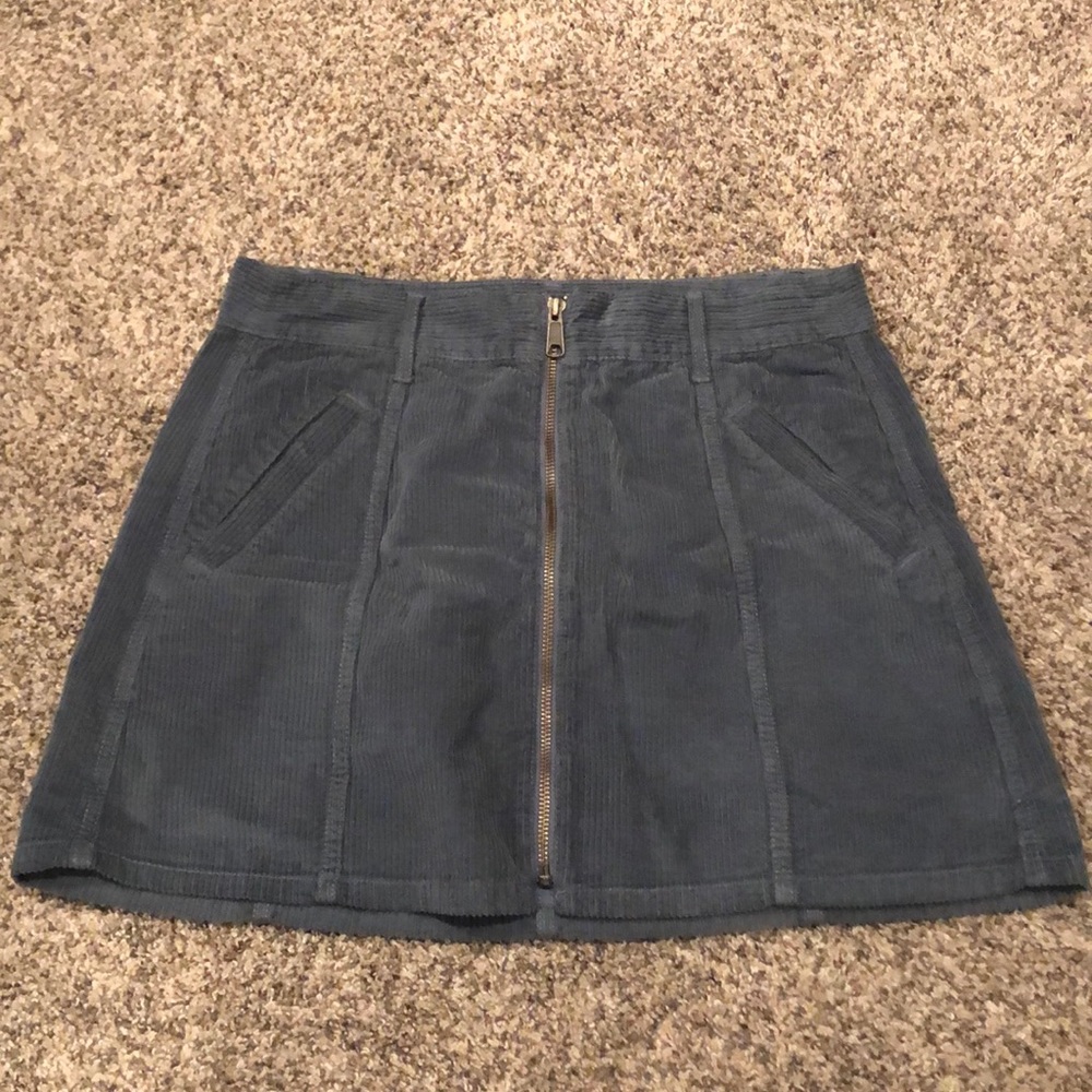 American Eagle Corduroy Mini Skirt Size 8